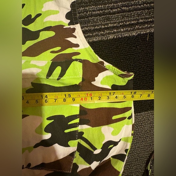 🆕 Neon Camo jumpsuit - Picture 7 of 8